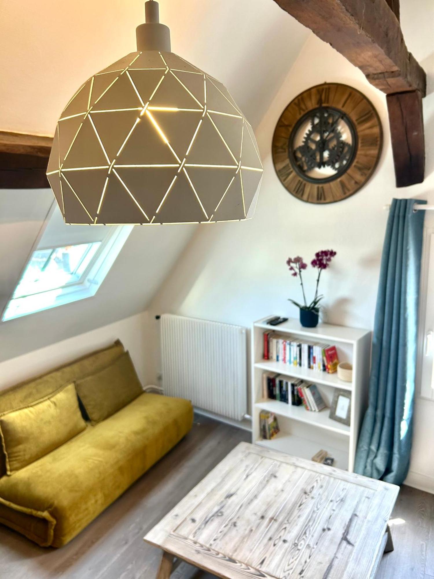 L Ecuyer Appartement Au Coeur Du Quartier Historique Chartres Buitenkant foto