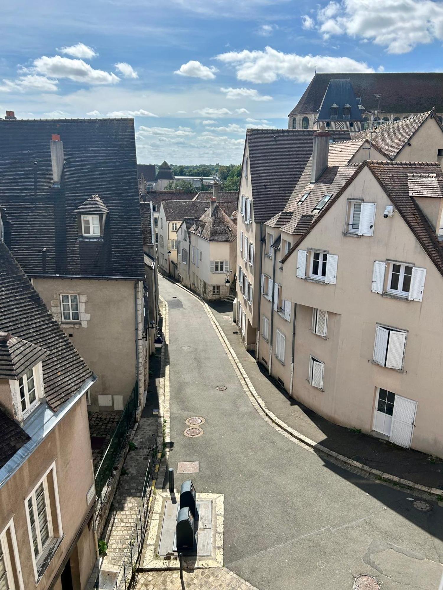 L Ecuyer Appartement Au Coeur Du Quartier Historique Chartres Buitenkant foto